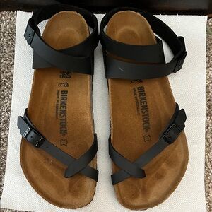 Birkenstock yara black sandals